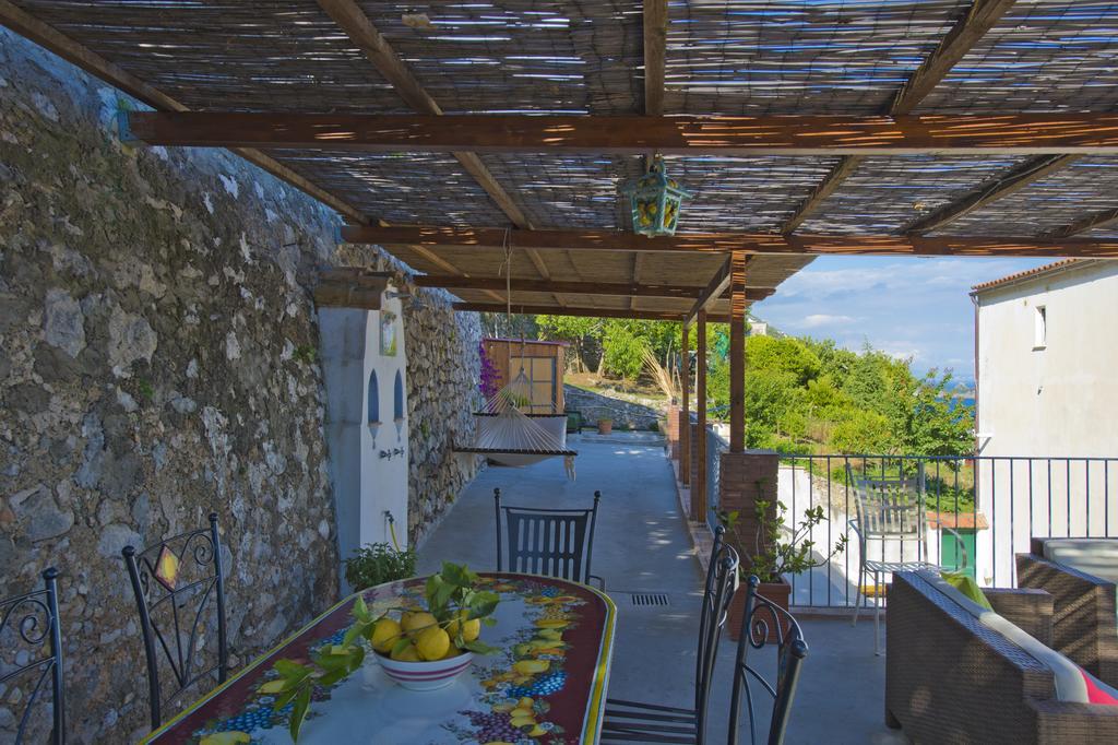 Il Giardino Dei Limoni Aparthotel Praiano Exterior photo