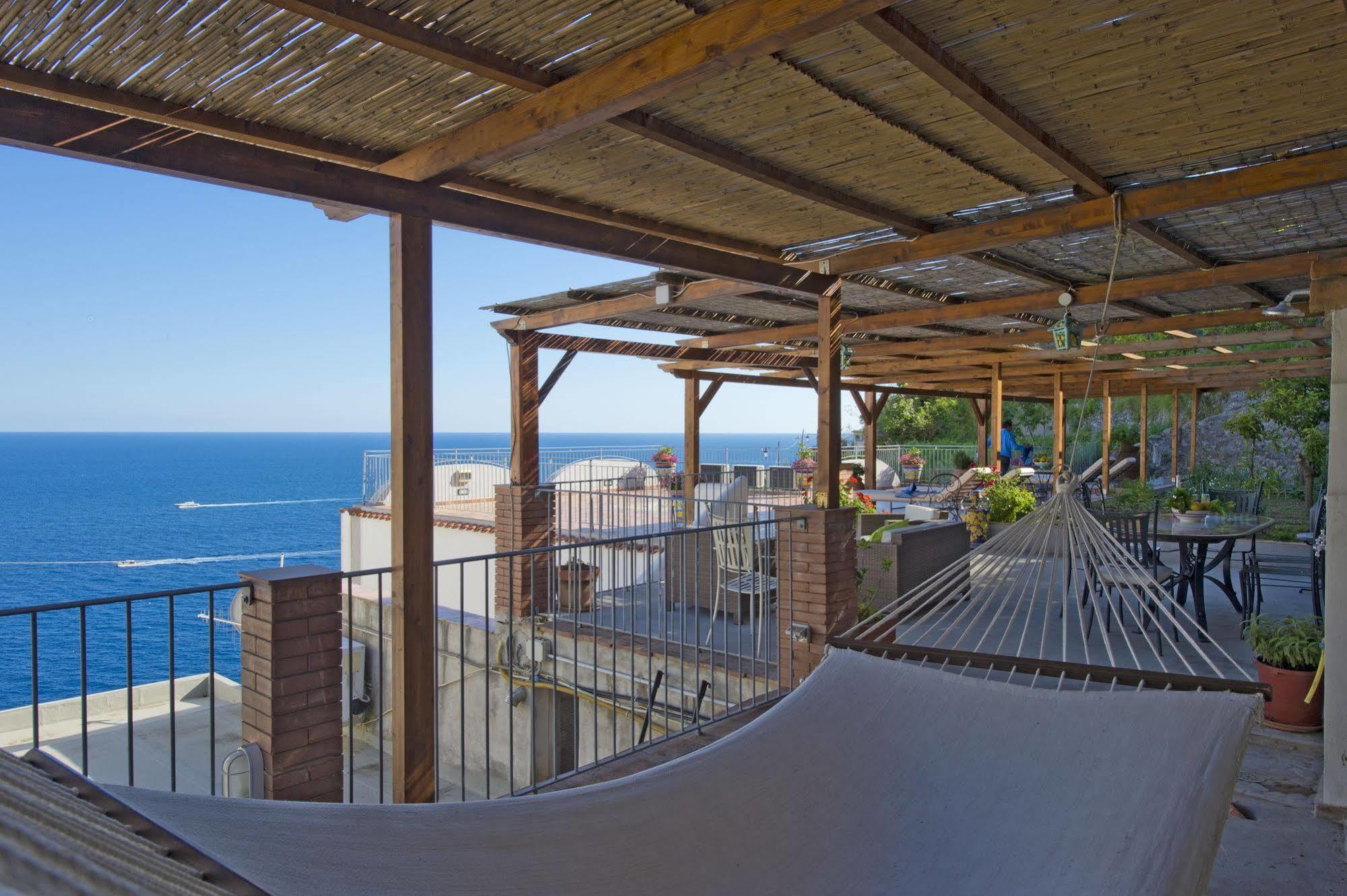 Il Giardino Dei Limoni Aparthotel Praiano Exterior photo